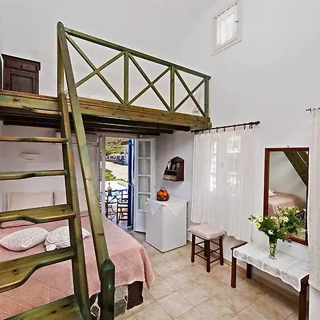 Aparthotel Pezoula