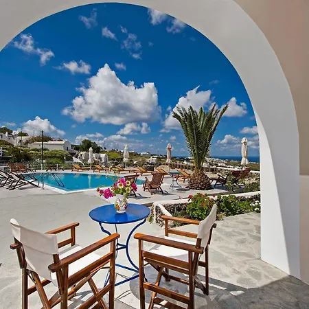 Aparthotel Pezoula 2*