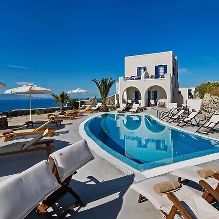 Pezoula Aparthotel Oia (Santorini)
